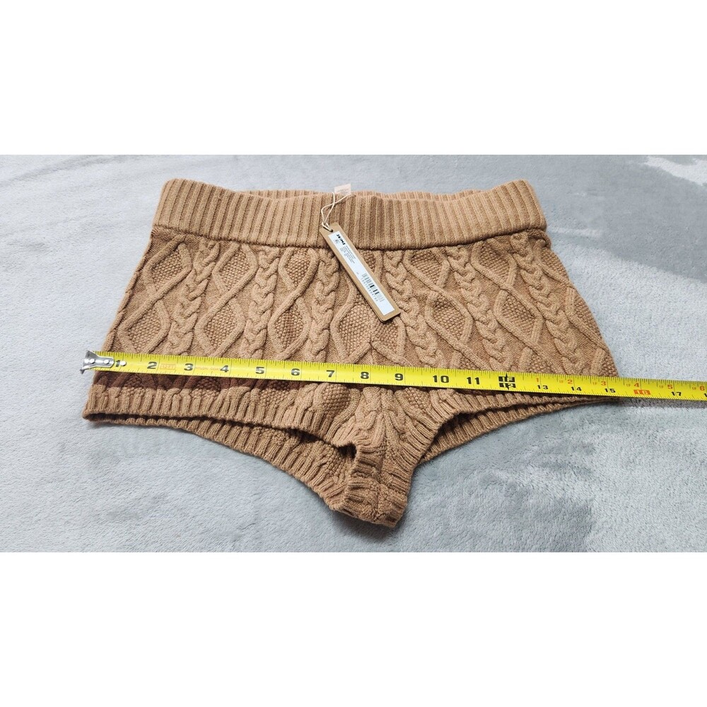 NWT SKIMS Womens XS Dark Honey Snow Bunny Shop Cableknit Shorts - Picture 5 of 5